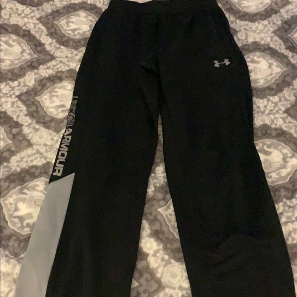 Boys Black Under Armour sweatpants